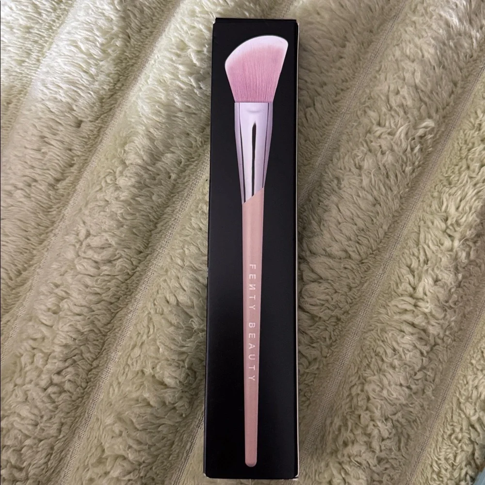 Fenty Beauty‎ Blush Brush